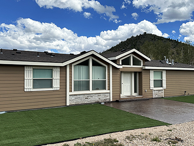 Front exterior of the Aspen Ridge Villa at Reid Ranch.